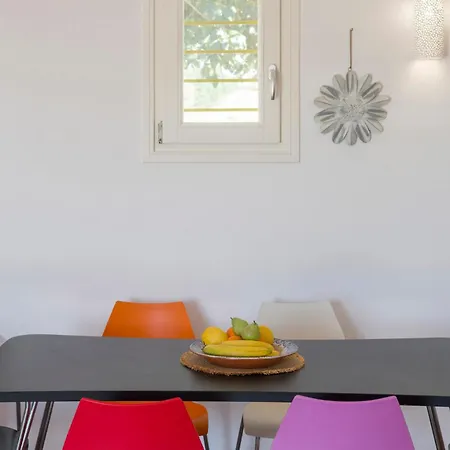 Paros Vivienda * Νάουσα