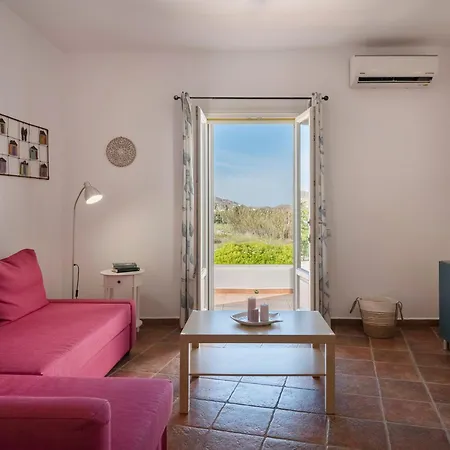 Paros Vivienda 度假居 *